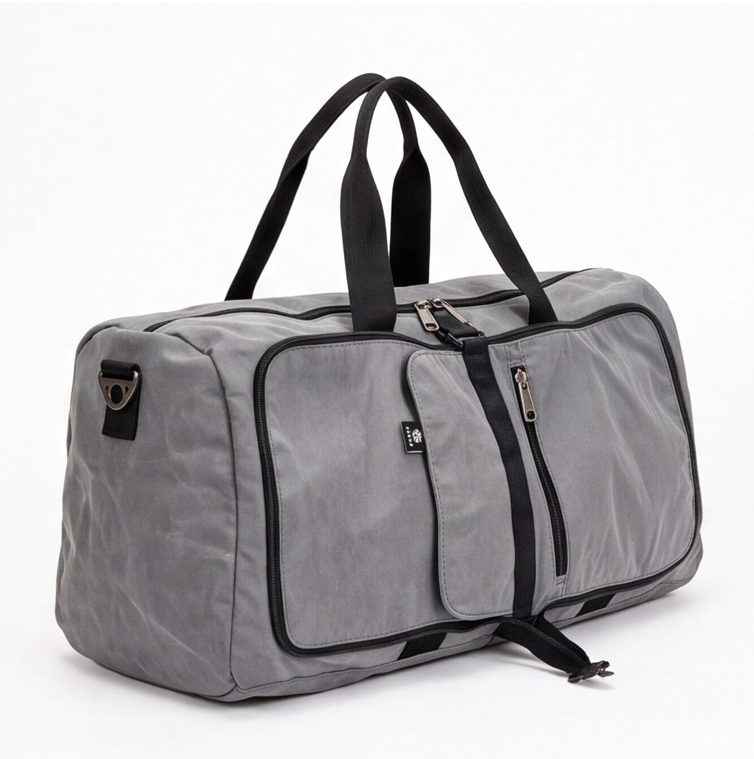 Maleta deportiva vertical con cuatro compartimentos color gris