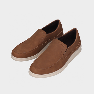 Zapato casual slip on camel