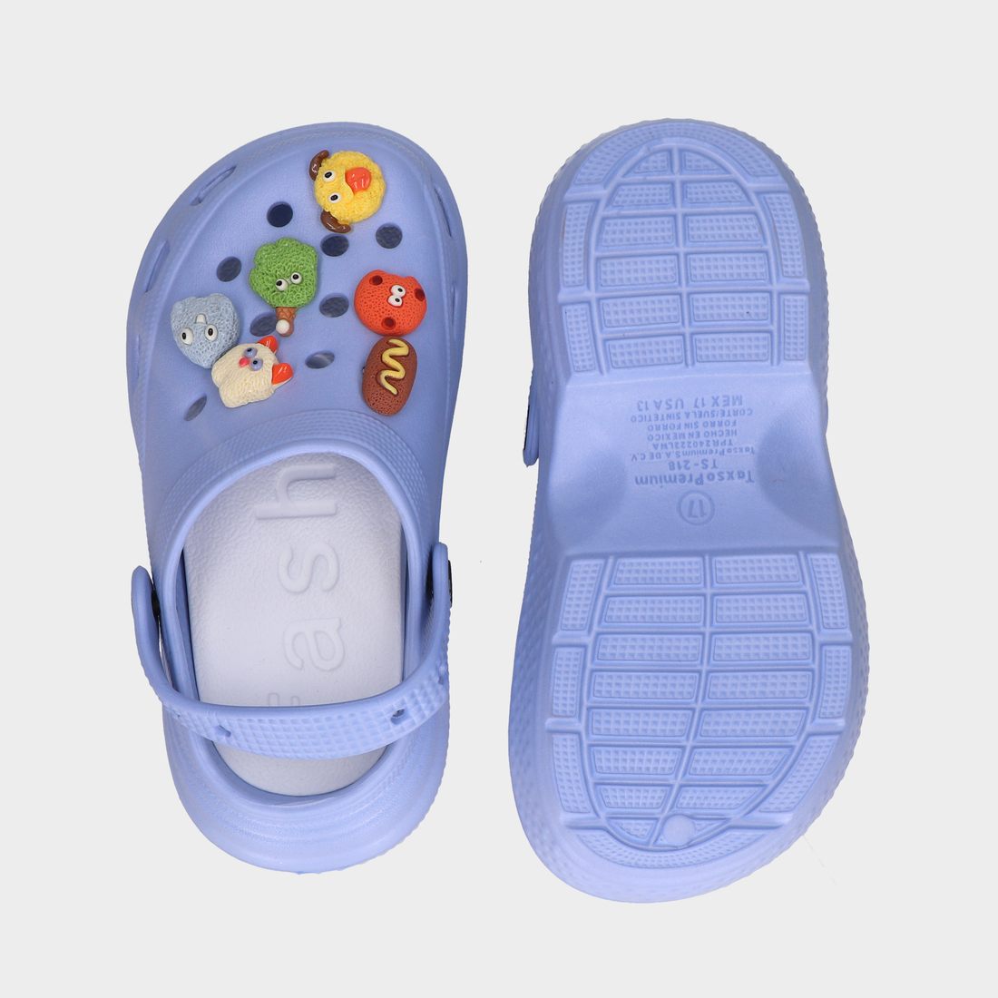 Sandalia tipo sueco azul cielo con charms infantiles