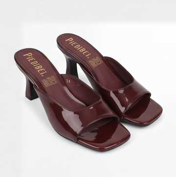 Sandalia mule de tacón charol merlot