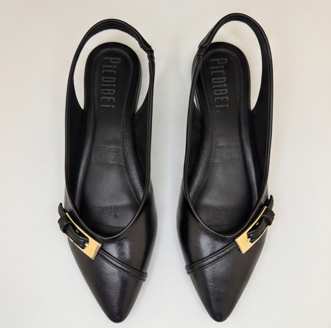 Balerina color negro con punta fina y detalle metálico Piedibei
