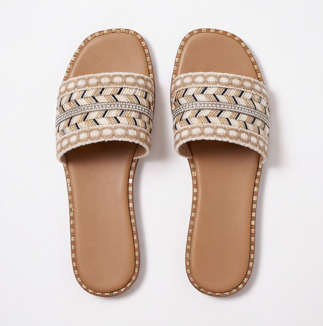 Sandalia plana beige Piedibei con pala tejida multicolor