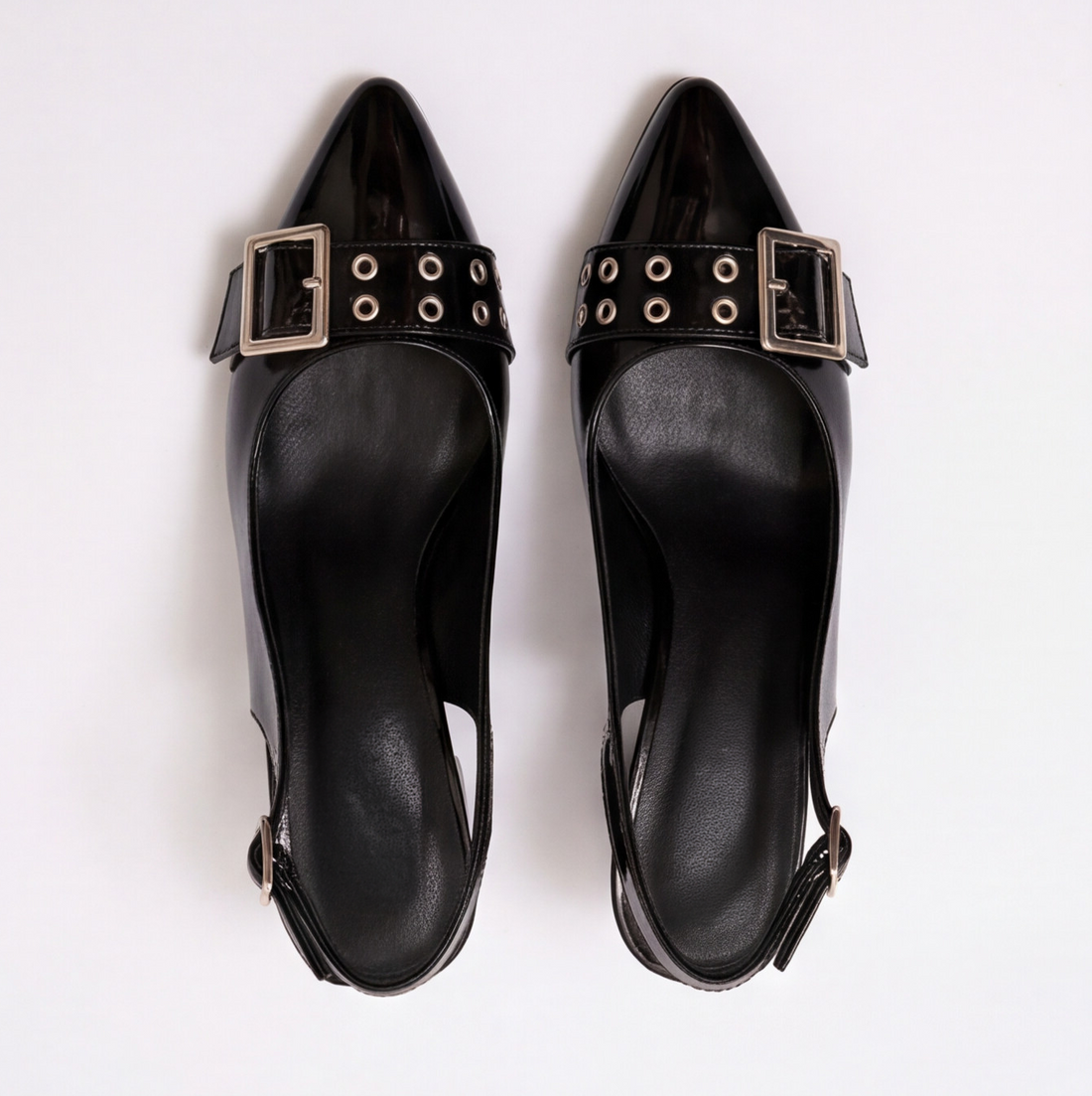 Zapato slingback negro Piedibei de charol con hebilla frontal