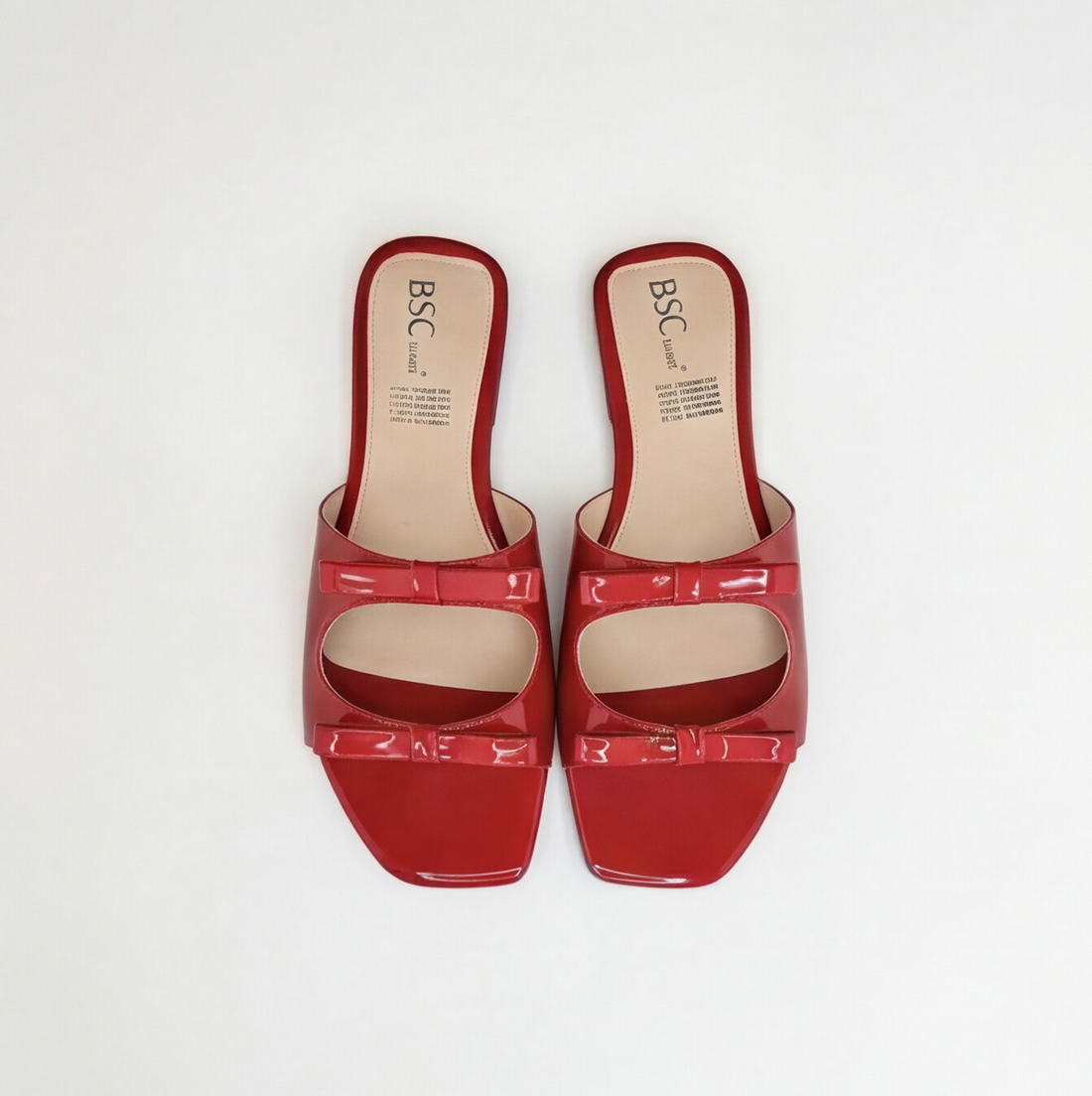 Sandalia plana color carmín con tiras delgadas BSC Shoes