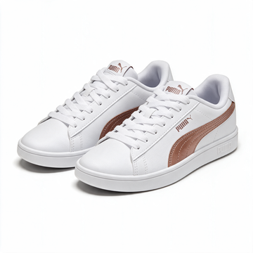 Tenis Puma Rickie Classic JR blancos con detalle oro rosa