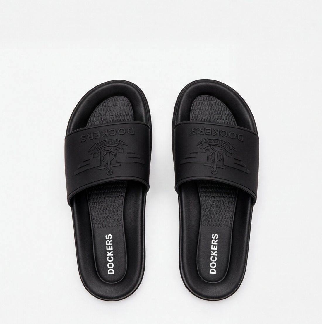Sandalia Dockers negra de plástico con logo grabado