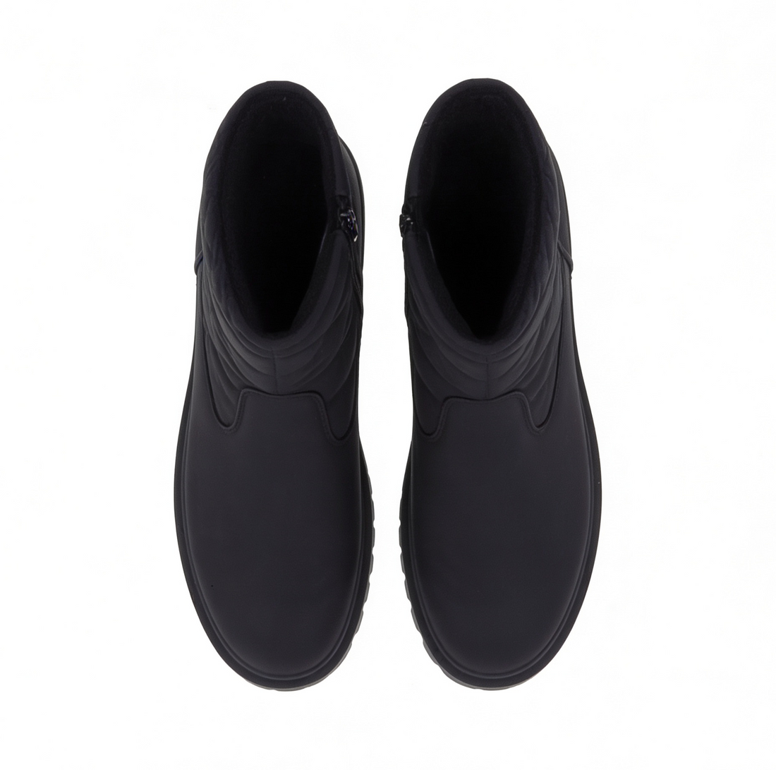 Bota infantil color negro con caña acolchada Beppi