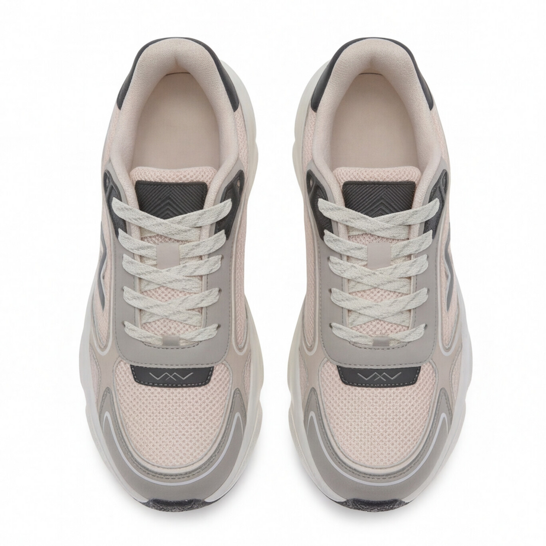Tenis chunky color beige con suela volumen Beppi