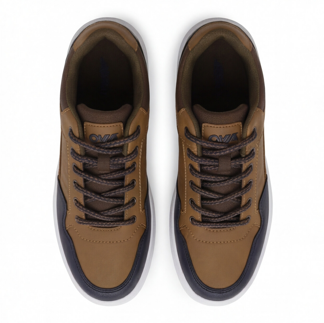 Tenis infantil color camel con suela gruesa Beppi